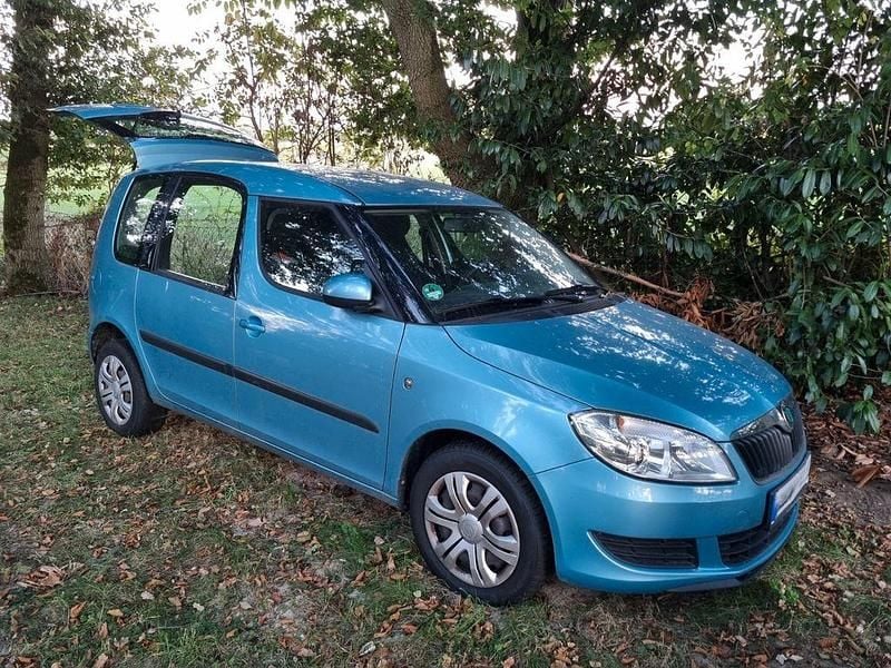 Blau Gebraucht 2011 Skoda Roomster Active Kombi | 5.500 € (Etwas zu teuer) - Bild 1/4