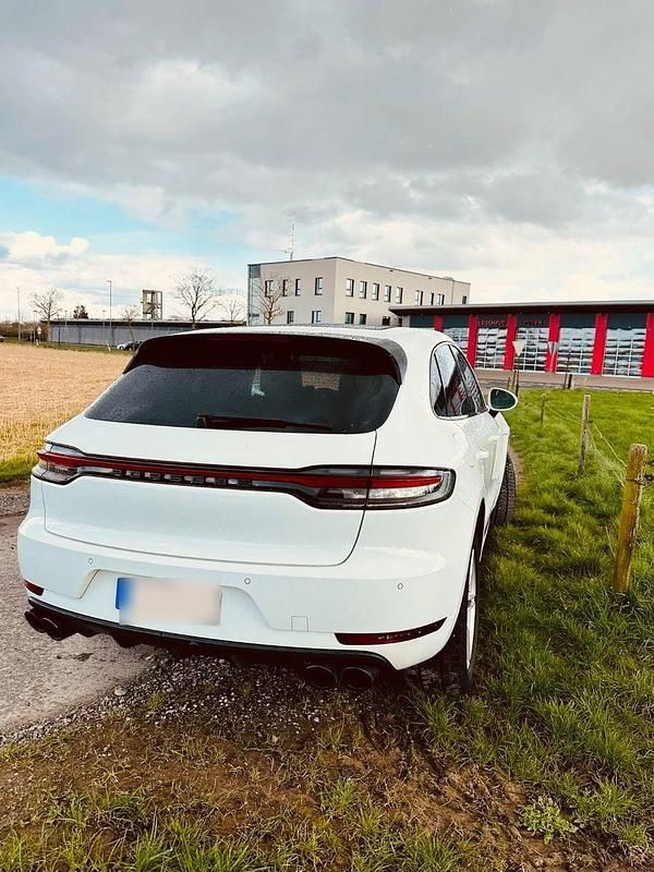 Gebraucht Porsche Macan 245 PS (180 kW) 2019 Weiß SUV