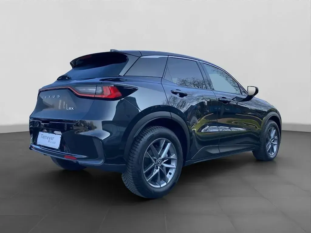 Gebraucht Lexus LBX 136 PS (100 kW) 2024 Schwarz SUV