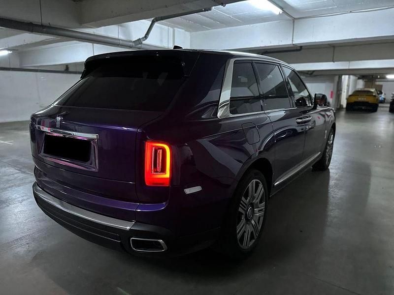 Gebraucht Rolls Royce Cullinan 571 PS (419 kW) 2023 Violett SUV