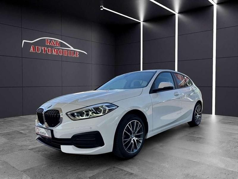 Alpinweiss Gebraucht 2023 BMW 116 Advantage Kleinwagen | 22.999 € (Fairer Preis) - Bild 1/4