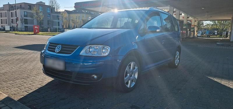 Gebraucht VW Touran 140 PS (102 kW) 2006 Blau Van / Kleinbus
