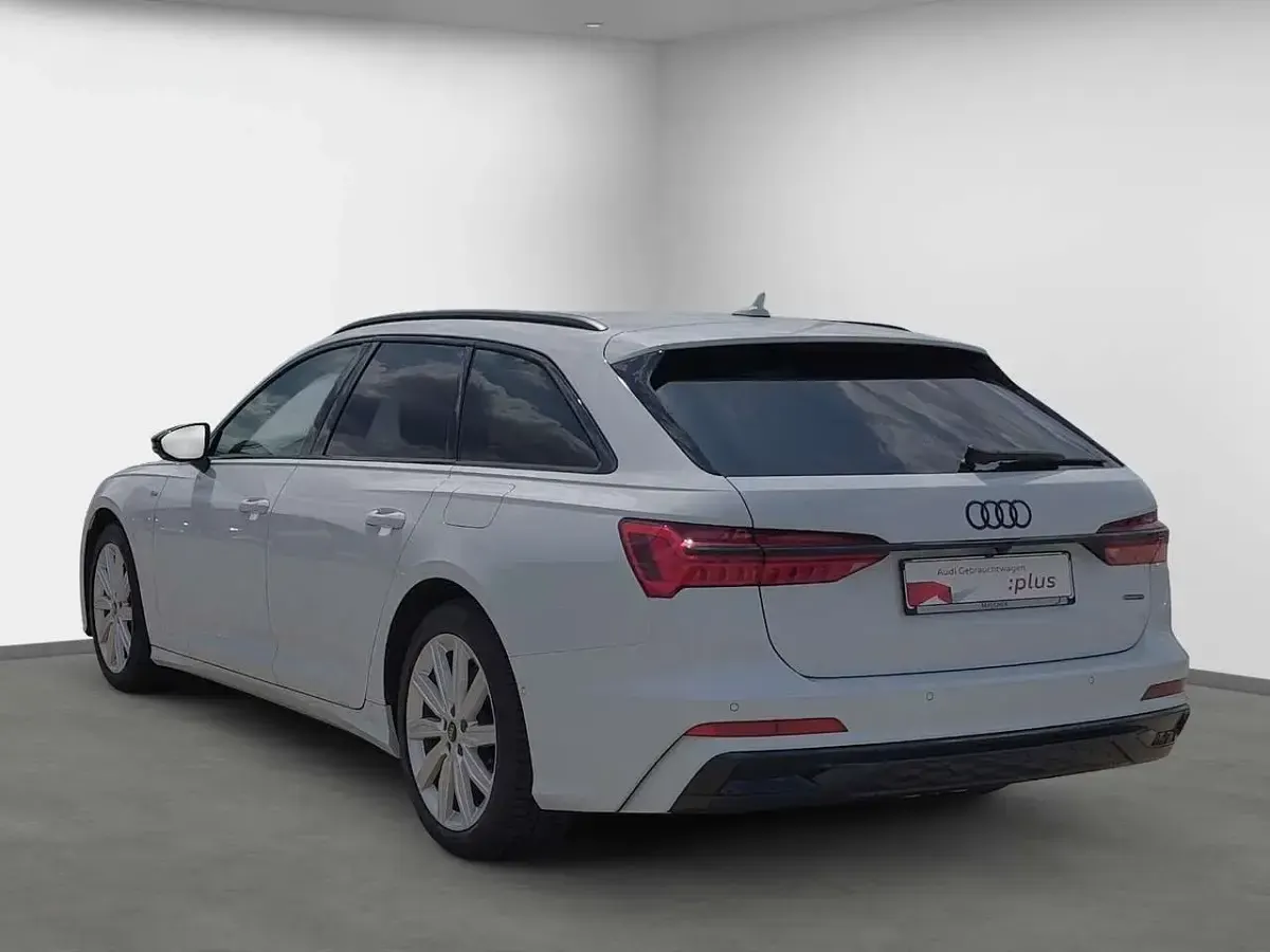 Gebraucht Audi A6 S-Line 299 PS (219 kW) 2025 Gletscherweiss metallic Kombi