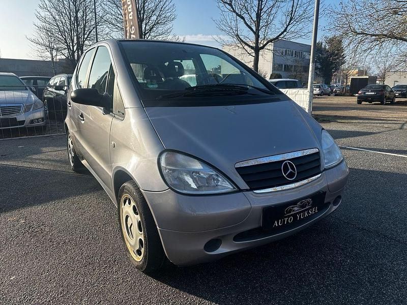 Grau Gebraucht 1999 Mercedes A160 Elegance Van / Kleinbus | 1.490 € (Fairer Preis) - Bild 1/4