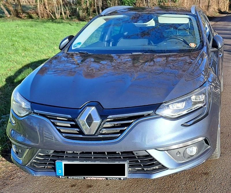 Grau Gebraucht 2016 Renault Mégane GrandTour Bose Edition Kombi | 10.300 € (Fairer Preis) - Bild 1/4