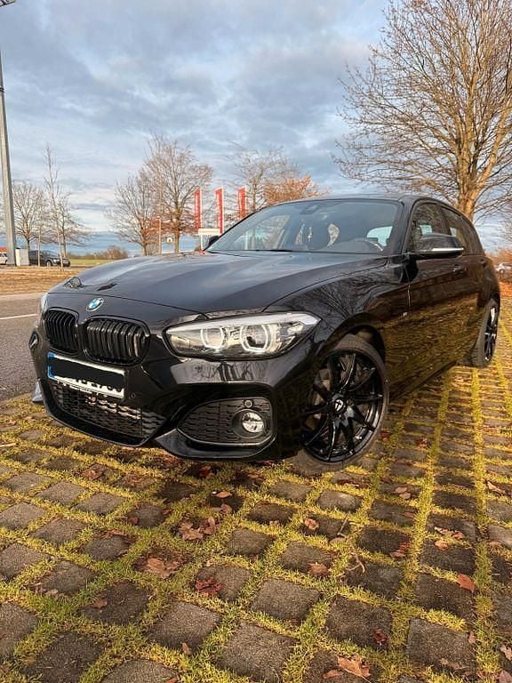 Schwarz Gebraucht 2019 BMW 118 M Sport Kleinwagen | 19.200 € (Fairer Preis) - Bild 1/4