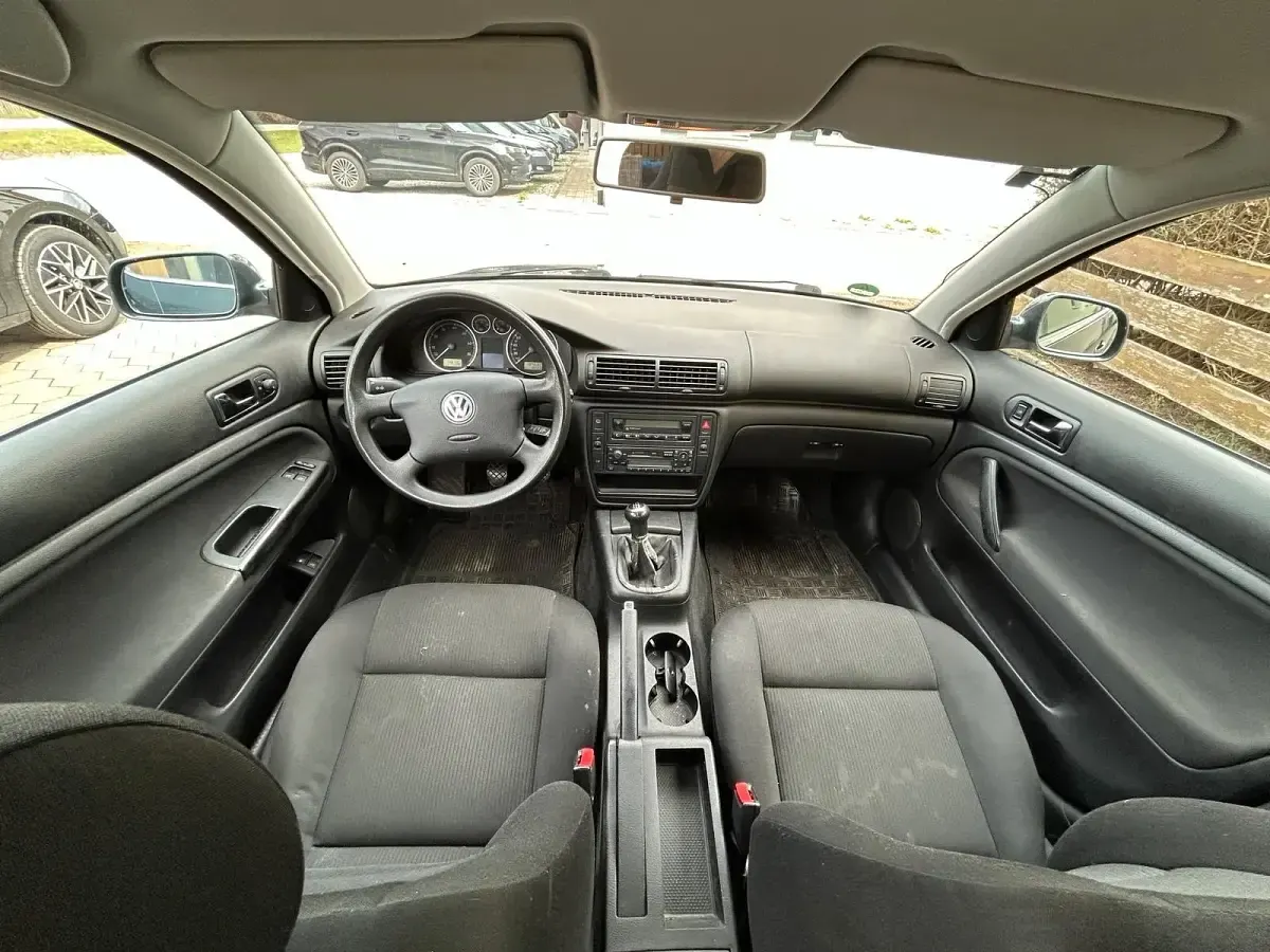 Second-hand VW Passat 102 CP (75 kW) 2000 Gri Break