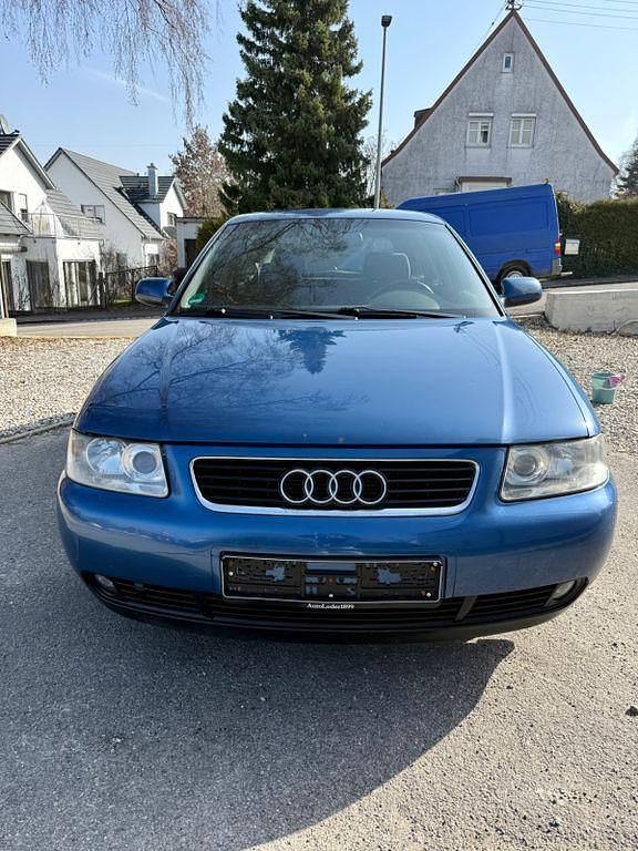 Gebraucht Audi A3 Sport 101 PS (74 kW) 2002 Blau Kleinwagen