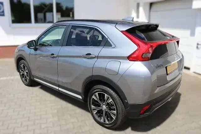 Gebraucht Mitsubishi Eclipse Cross Edition 163 PS (119 kW) 2019 Grau SUV