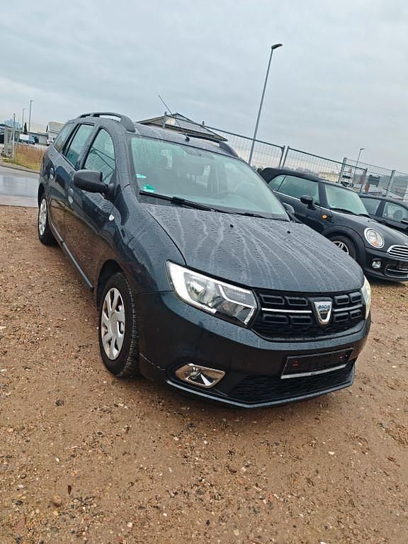Grau Gebraucht 2019 Dacia Logan MCV Essentiel Kombi | 7.000 € (Guter Preis) - Bild 1/4