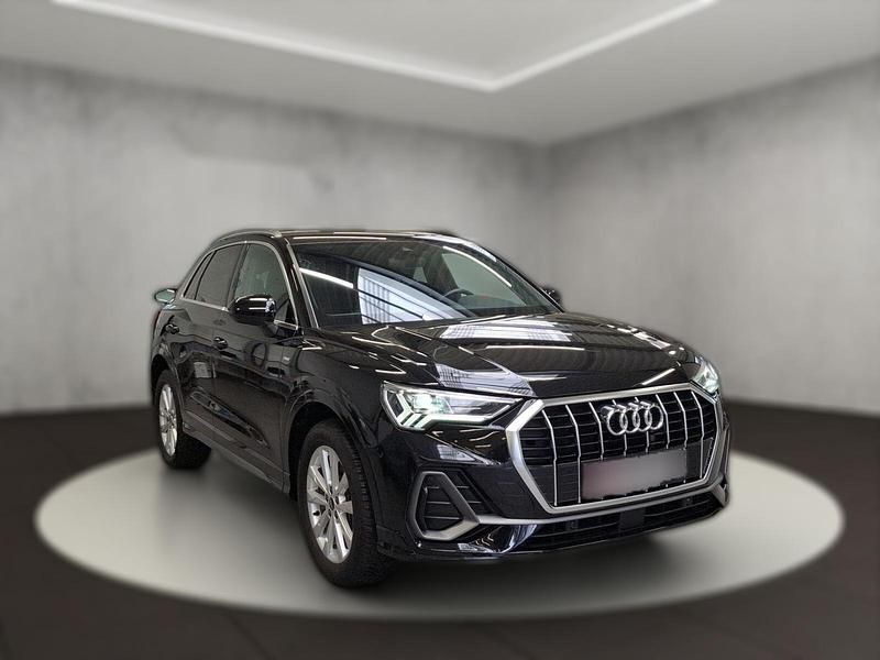 Gebraucht Audi Q3 S-Line 245 PS (180 kW) 2022 Schwarz metallic SUV