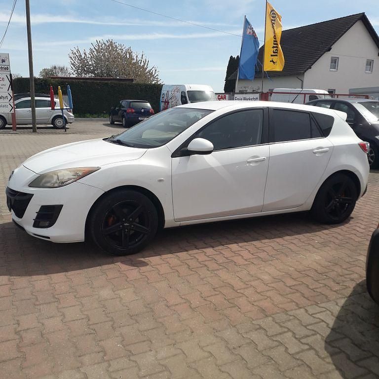 Usata Mazda 3 High 105 CV (77 kW) 2009 Bianco Berlina