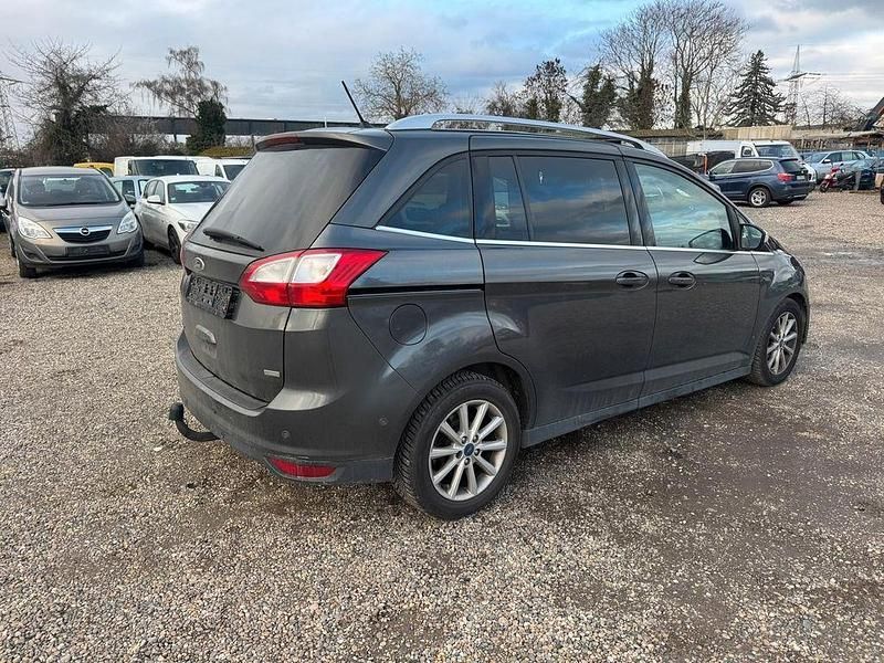 Gebraucht Ford Grand C-Max Titanium 150 PS (110 kW) 2018 Grau Van / Kleinbus