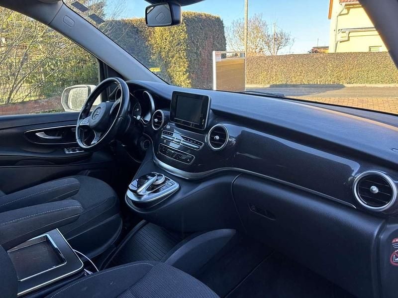 Gebraucht Mercedes V220 Edition 190 PS (139 kW) 2015 Weiß Van / Kleinbus