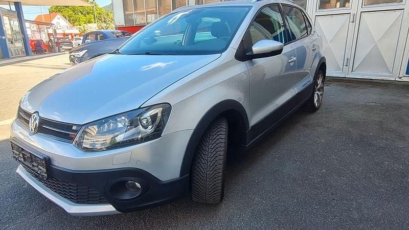 Silber Gebraucht 2017 VW Polo Cross Kleinwagen | 11.800 € (Fairer Preis) - Bild 1/4