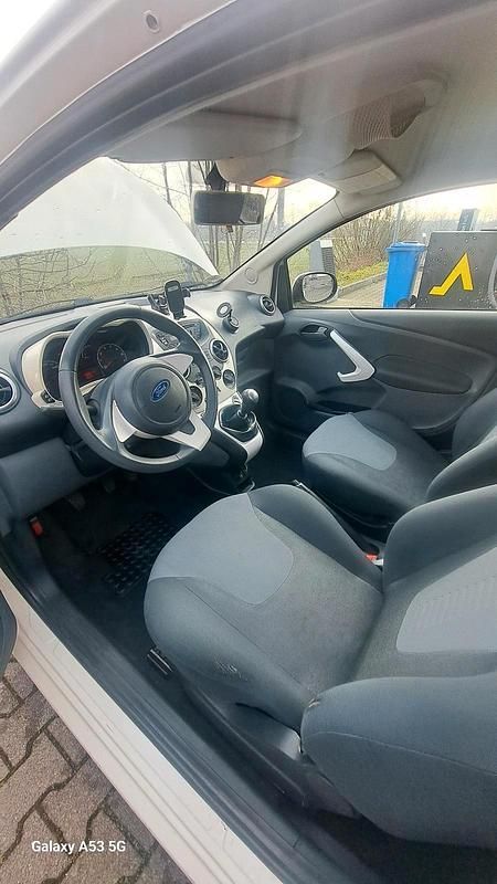 Gebraucht Ford Ka 69 PS (50 kW) 2009 Weiß Kleinwagen