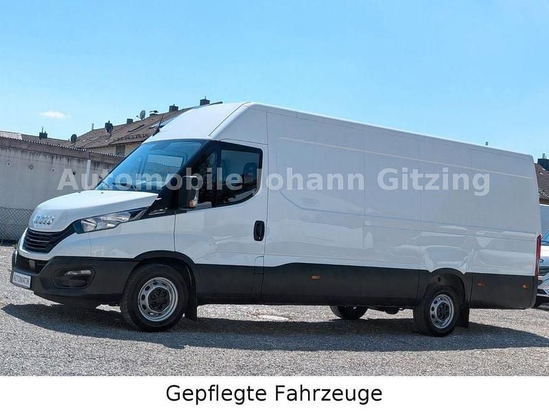 Weiß Gebraucht 2024 Iveco Daily Van | 37.949 € (Fairer Preis) - Bild 1/4