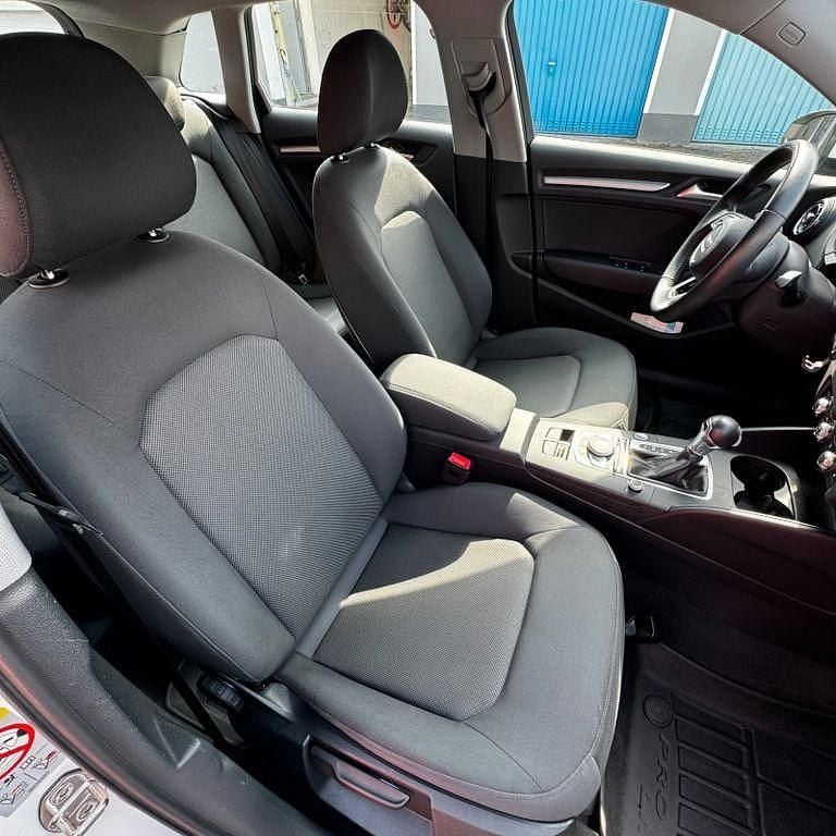 Gebraucht Audi A3 150 PS (110 kW) 2019 Weiß Limousine