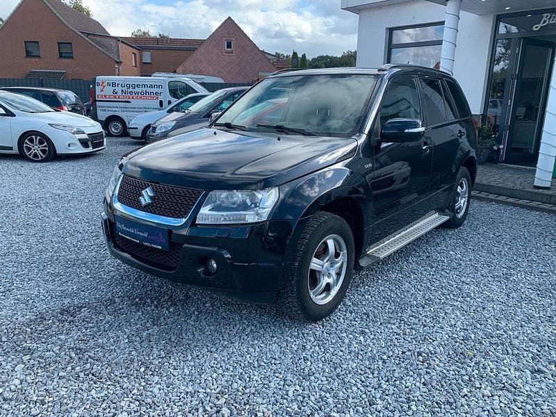 Schwarz Gebraucht 2009 Suzuki Grand Vitara SUV | 4.999 € (Fairer Preis) - Bild 1/4