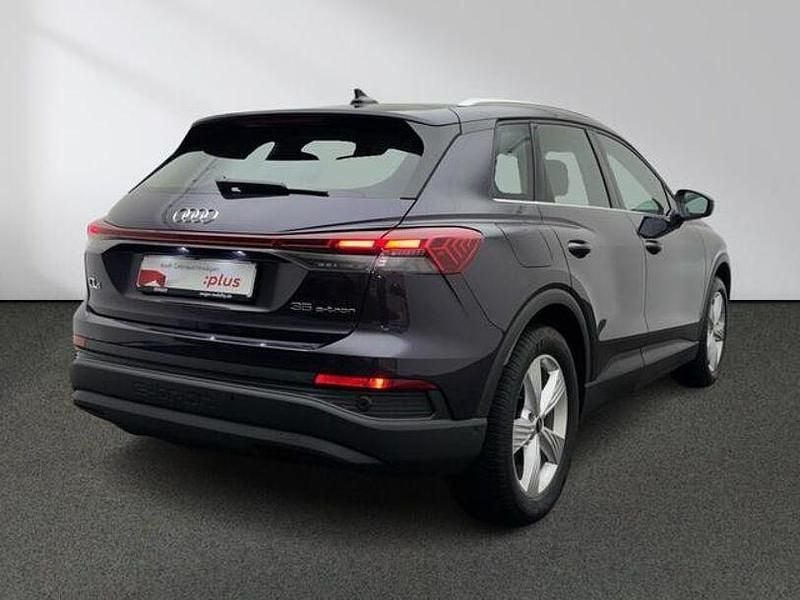 Gebraucht Audi Q4 e-tron Comfort 144 kW (197 PS) 2022 Auroraviolett metallic SUV