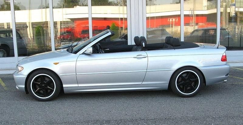 Gebraucht BMW 330 Performance 231 PS (169 kW) 2003 Silber Cabrio