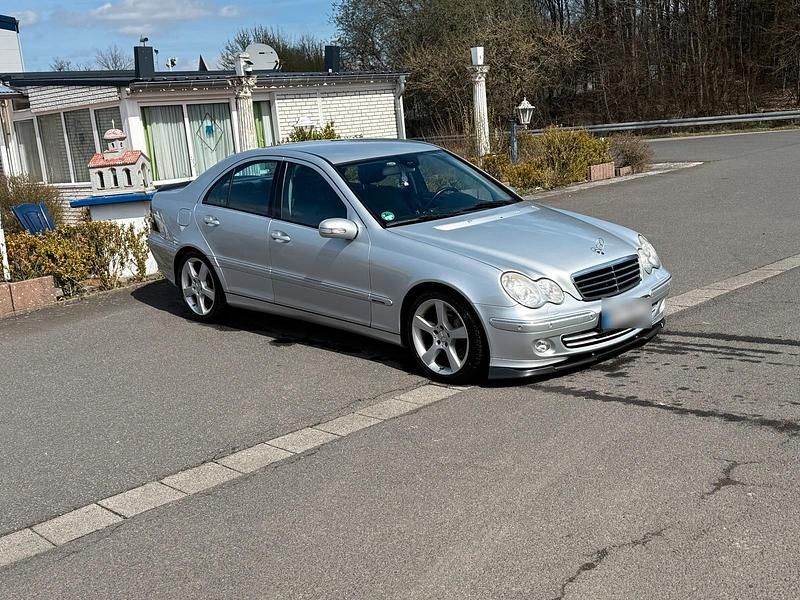 Gebraucht Mercedes C350 272 PS (200 kW) 2005 Limousine