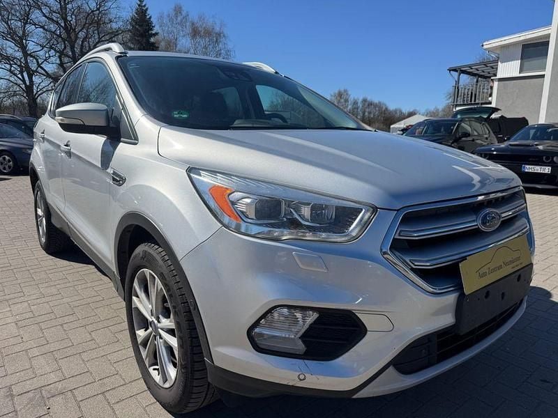 Gebraucht Ford Kuga Titanium 150 PS (110 kW) 2017 SUV