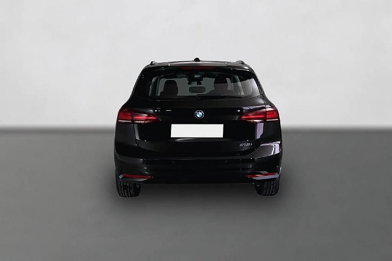 Gebraucht BMW 216 122 PS (89 kW) 2025 Schwarz Van / Kleinbus