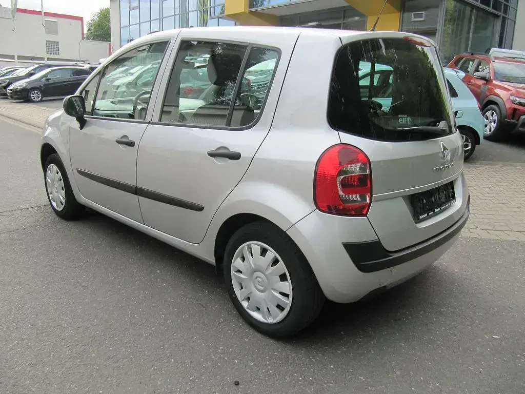 Gebraucht Renault Modus Avantage 75 PS (55 kW) 2009 Silber Van / Kleinbus