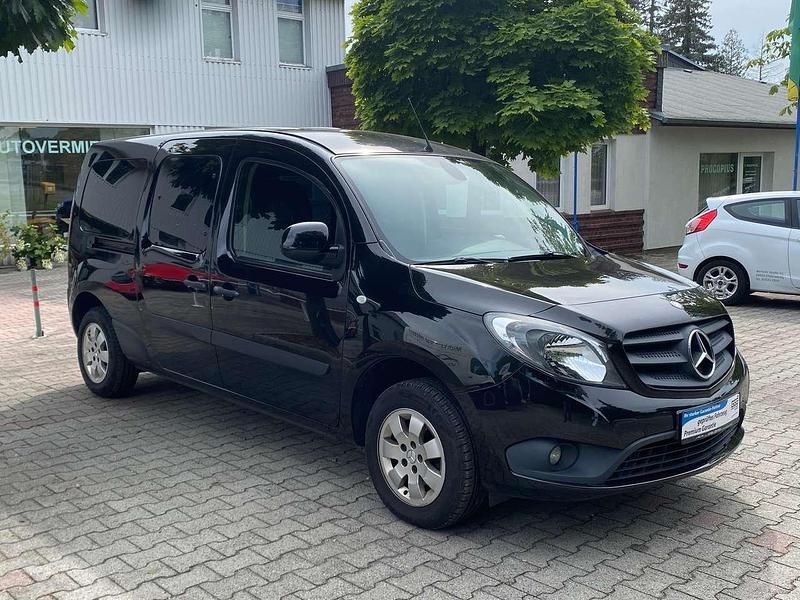 Dravitschwarz Gebraucht 2013 Mercedes Citan 109 Van / Kleinbus | 7.650 € (Etwas zu teuer) - Bild 1/4