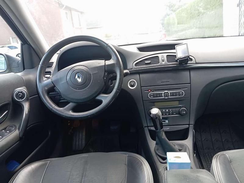 Gebraucht Renault Laguna II Privilege 135 PS (99 kW) 2005 Grau Limousine