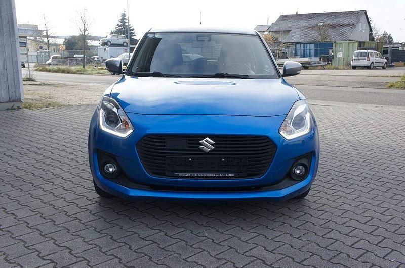 Blau Gebraucht 2018 Suzuki Swift Comfort+ Limousine | 13.000 € (Fairer Preis) - Bild 1/4