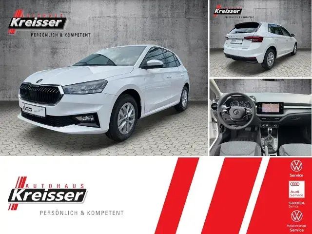 Candyweiss Gebraucht 2023 Skoda Fabia Ambition Limousine | 22.451 € (Etwas zu teuer) - Bild 1/4