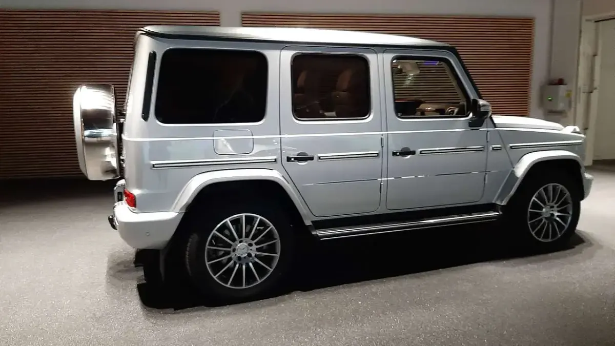 Gebraucht Mercedes G400 AMG line 330 PS (242 kW) 2023 Silber SUV