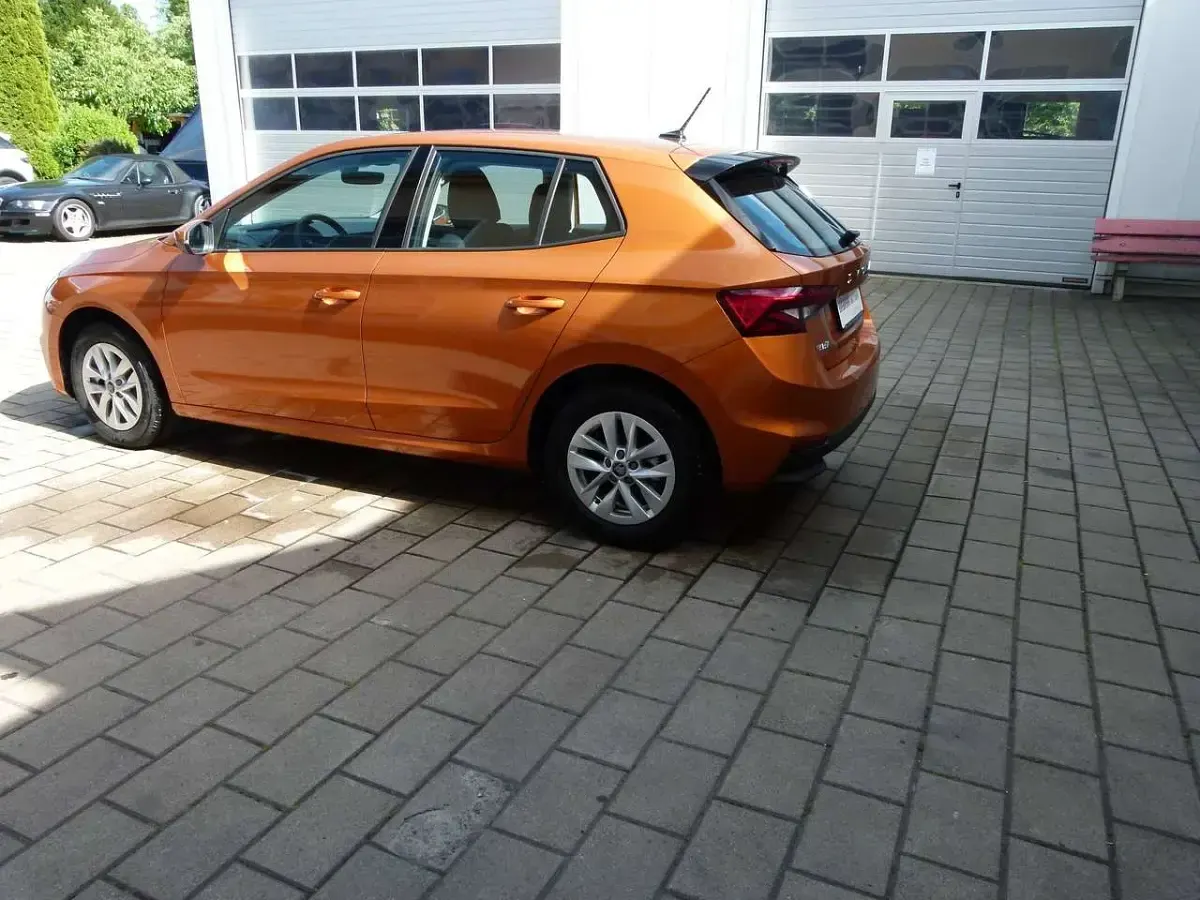 Neu Skoda Fabia Selection 116 PS (85 kW) 2025 Phoenixorange metallic Kleinwagen