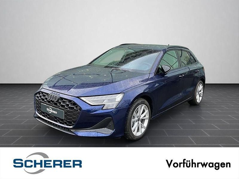 Blau Gebraucht 2025 Audi A3 Advanced Limousine | 36.490 € (Superpreis) - Bild 1/4