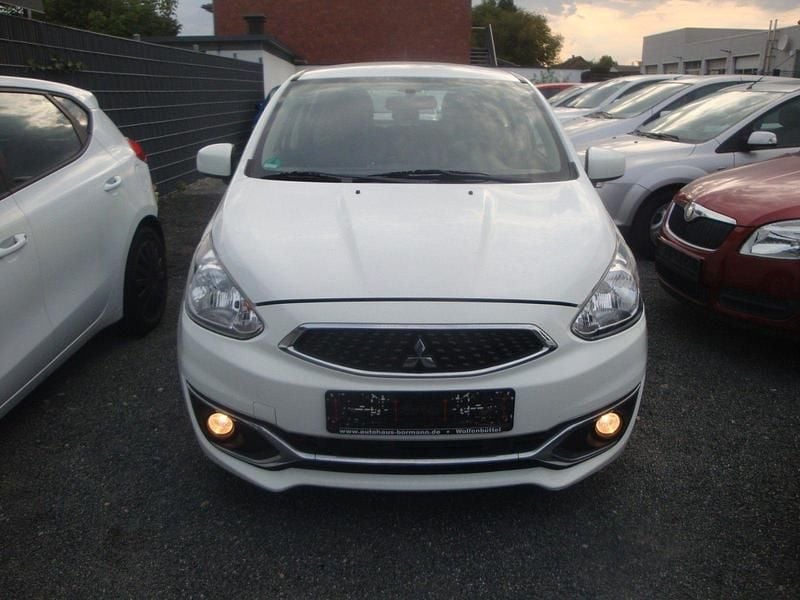 Weiß Gebraucht 2017 Mitsubishi Space Star Basis Kleinwagen | 3.499 € (Fairer Preis) - Bild 1/4