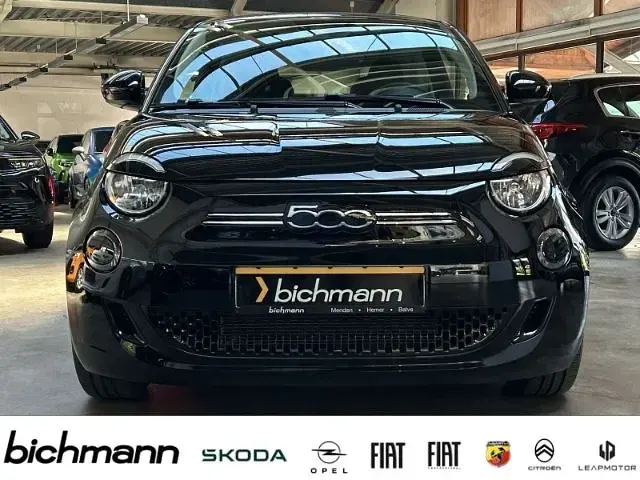 Gebraucht Fiat 500e 69 kW (95 PS) 2024 Schwarz Kleinwagen