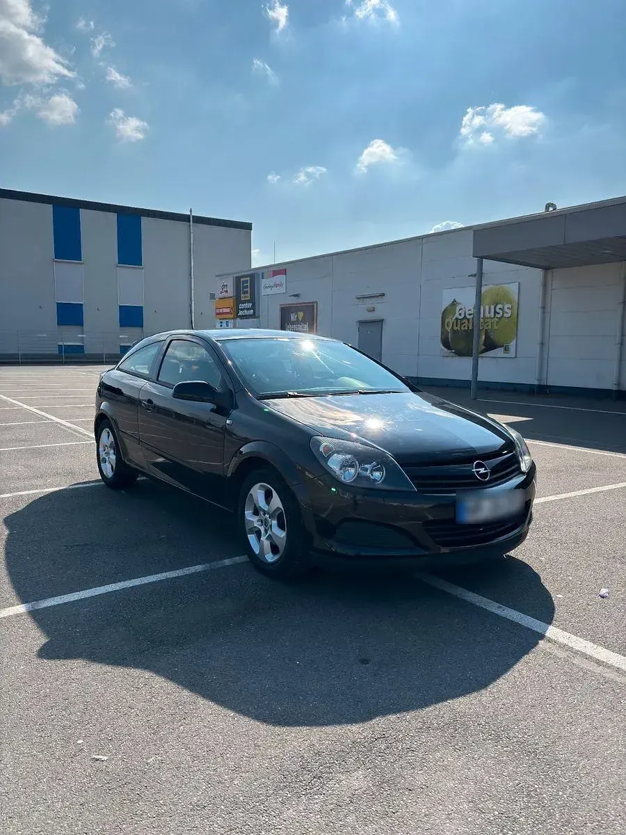 Gebraucht Opel Astra GTC 105 PS (77 kW) 2005 Schwarz Coupé