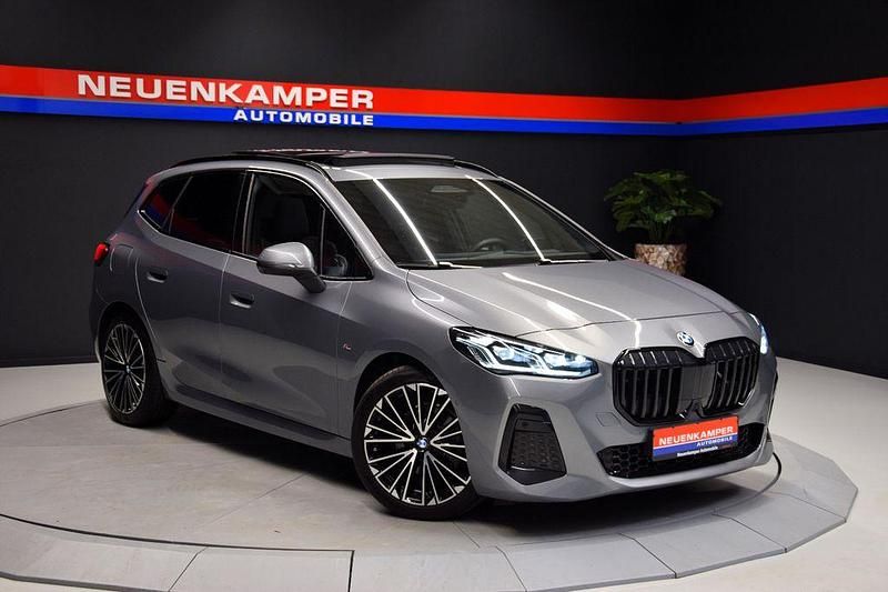 Grau Gebraucht 2024 BMW 218 Active Tourer M Sport Van / Kleinbus | 29.990 € (Guter Preis) - Bild 1/4