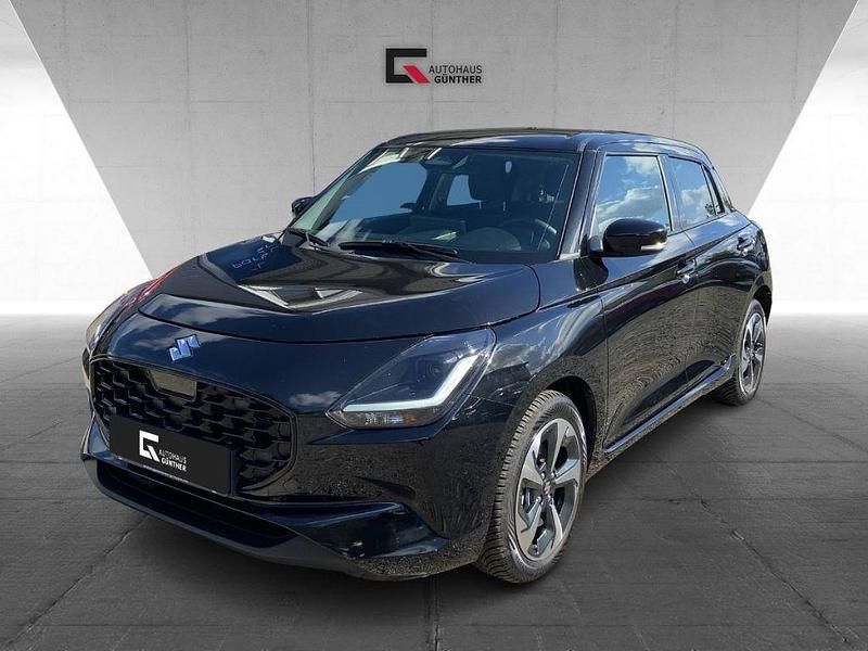 Schwarz Gebraucht 2025 Suzuki Swift Comfort+ Kleinwagen | 18.990 € (Etwas zu teuer) - Bild 1/4