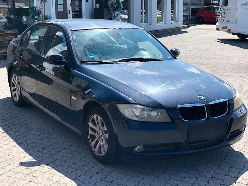 Schwarz Gebraucht 2006 BMW 320 Limousine | 2.999 € (Guter Preis) - Bild 1/4