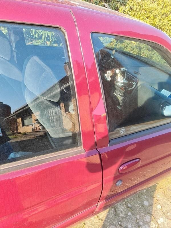 Gebraucht Ford Escort Ghia 75 PS (55 kW) 1996 Rot Limousine