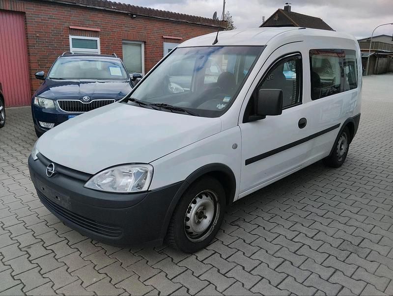 Gebraucht Opel Combo 90 PS (66 kW) 2010 Weiß Van / Kleinbus