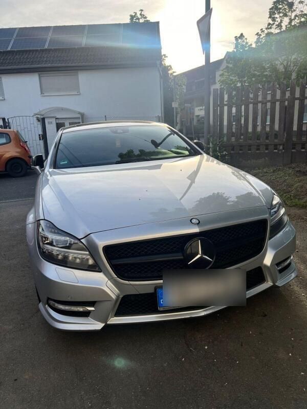 Silber Gebraucht 2014 Mercedes CLS350 Coupé | 18.000 € (Fairer Preis) - Bild 1/4