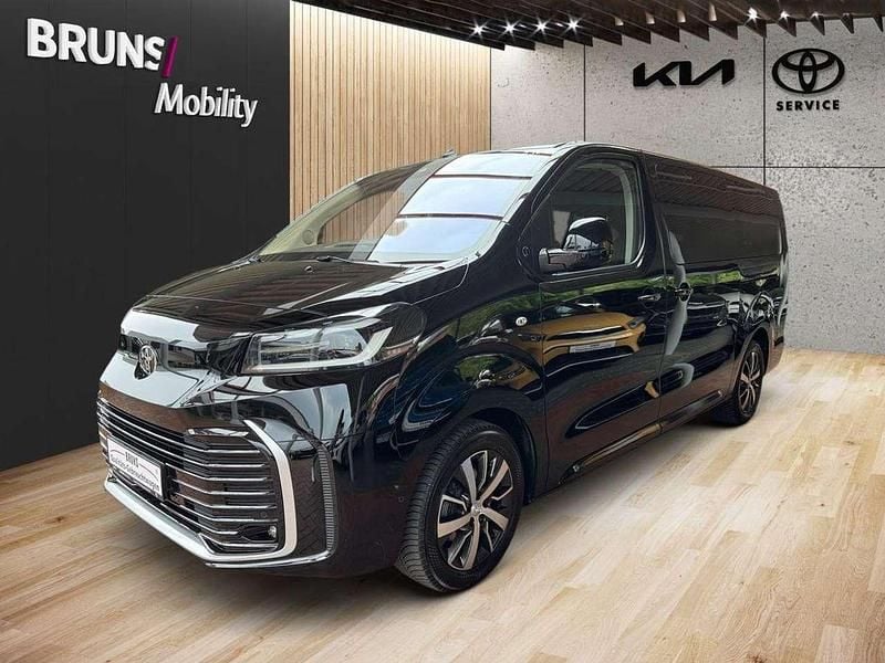 Gebraucht Toyota Proace Verso Team 177 PS (130 kW) 2024 Graphit schwarz Kombi