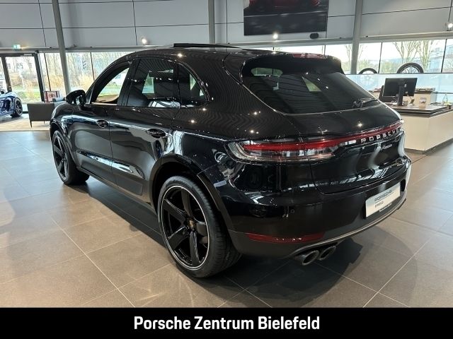 Gebraucht Porsche Macan 245 PS (180 kW) 2020 Tiefschwarzmetallic SUV