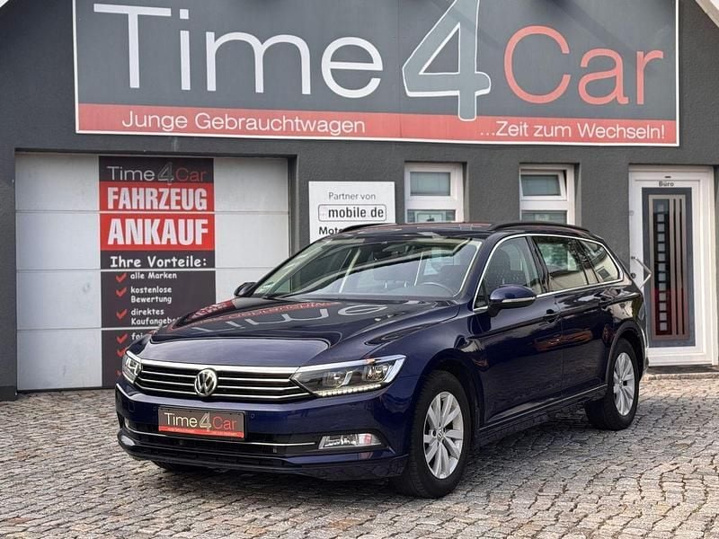 Gebraucht VW Passat 150 PS (110 kW) 2018 Blau Kombi