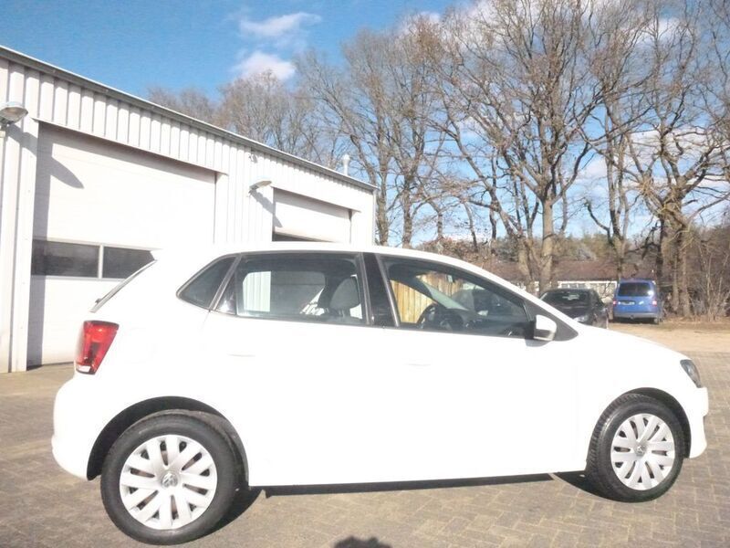 Gebraucht VW Polo Comfortline 86 PS (63 kW) 2012 Weiß Kleinwagen