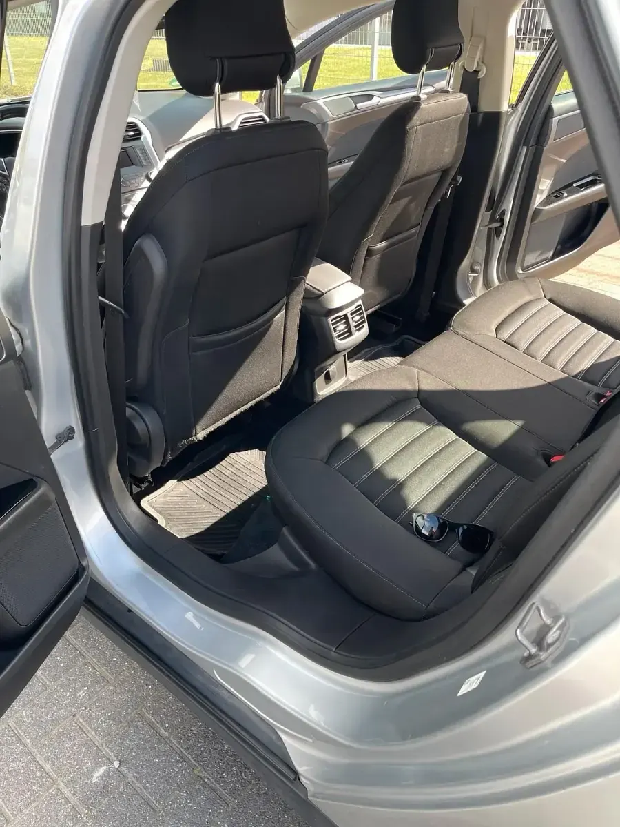 Gebraucht Ford Mondeo 150 PS (110 kW) 2014 Silber Kombi